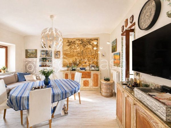 casa indipendente in vendita a Daverio