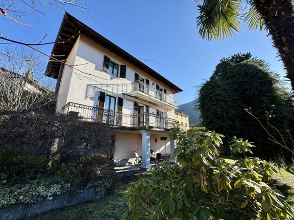 casa indipendente in vendita a Dumenza