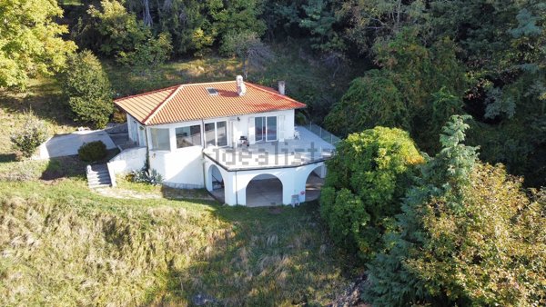 casa indipendente in vendita a Dumenza
