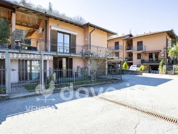 casa indipendente in vendita a Dumenza
