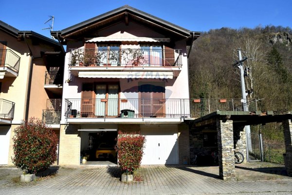 casa indipendente in vendita a Dumenza