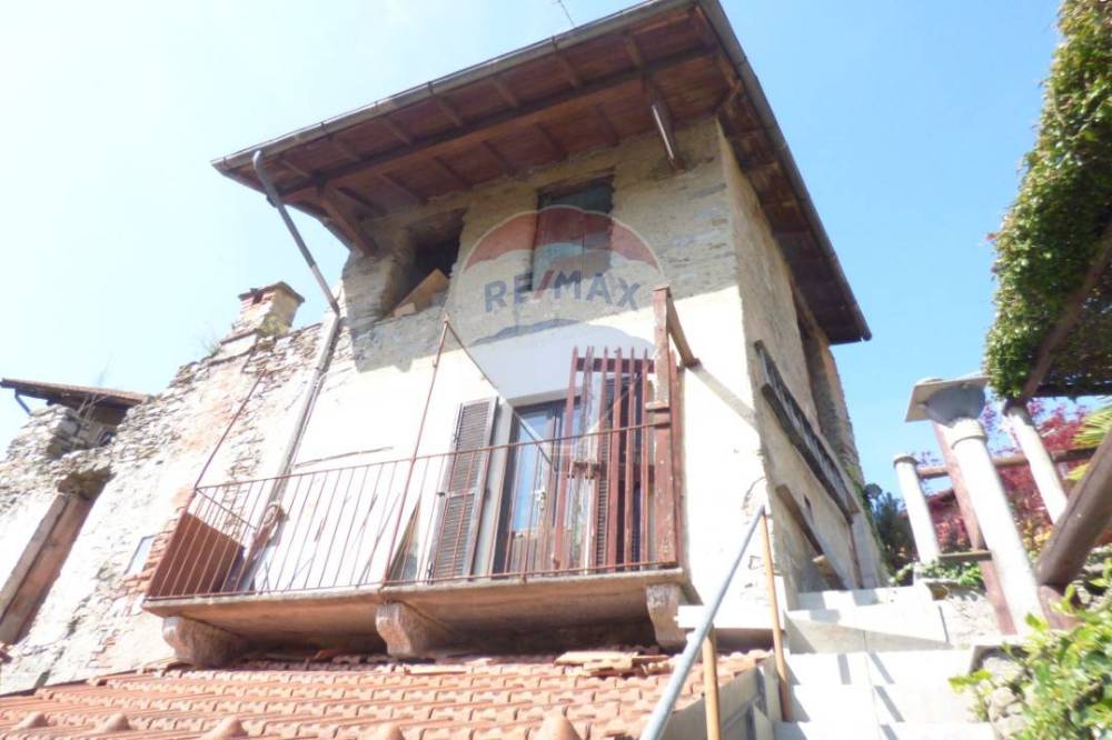 casa indipendente in vendita a Dumenza