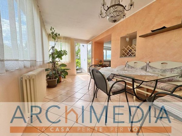 casa indipendente in vendita a Dumenza