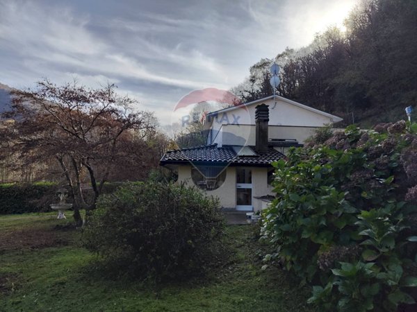 casa indipendente in vendita a Dumenza