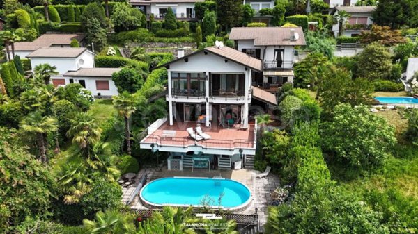 casa indipendente in vendita a Dumenza