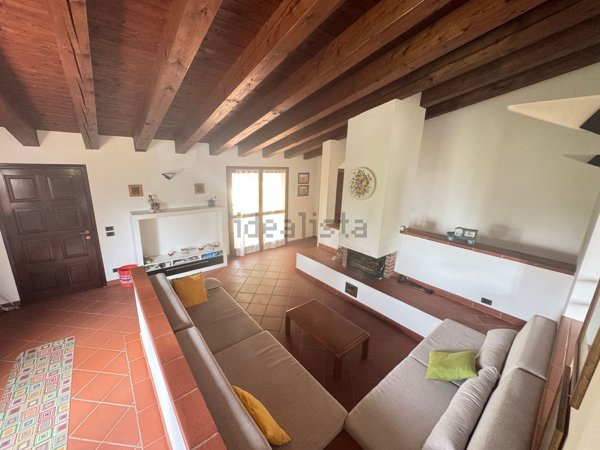 casa indipendente in vendita a Dumenza