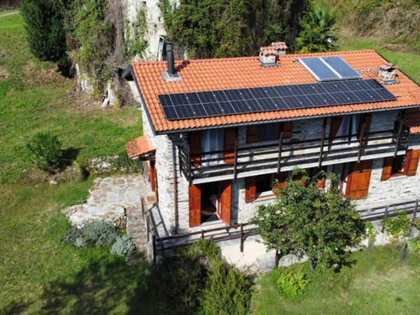 casa indipendente in vendita a Dumenza