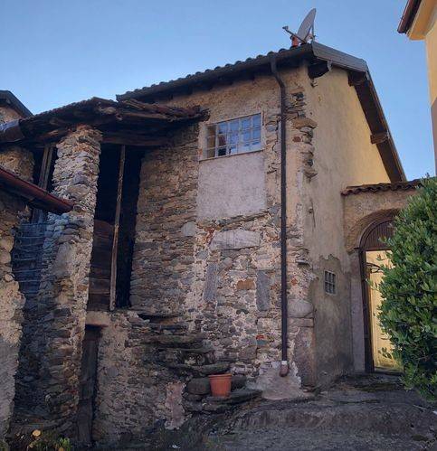 casa indipendente in vendita a Dumenza