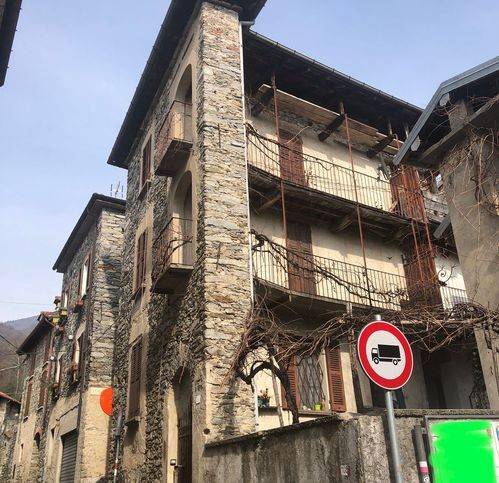 casa indipendente in vendita a Dumenza