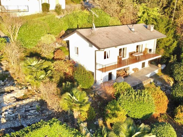 casa indipendente in vendita a Dumenza