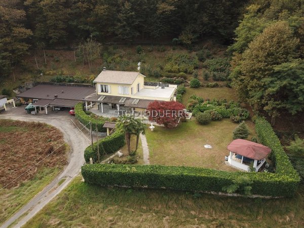 casa indipendente in vendita a Dumenza