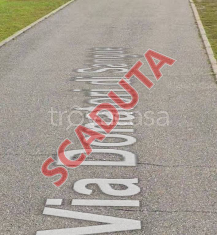 terreno edificabile in vendita a Dumenza