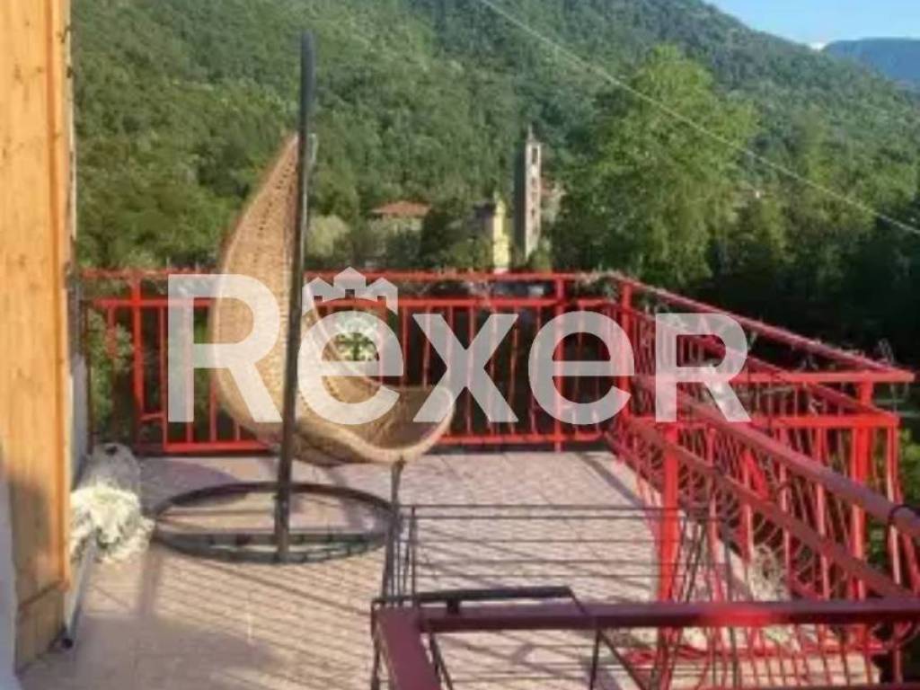 casa indipendente in vendita a Dumenza