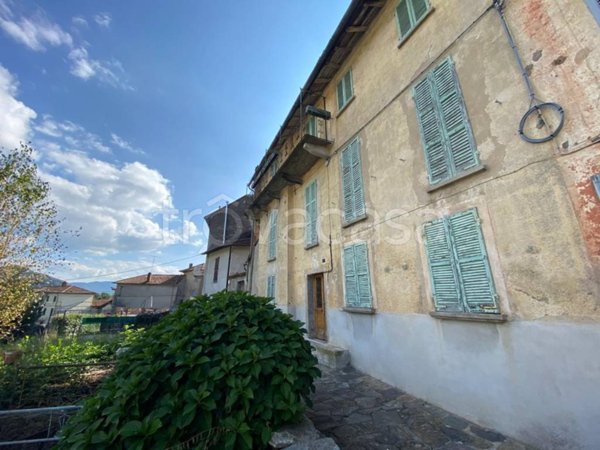 casa indipendente in vendita a Dumenza in zona Due Cossani