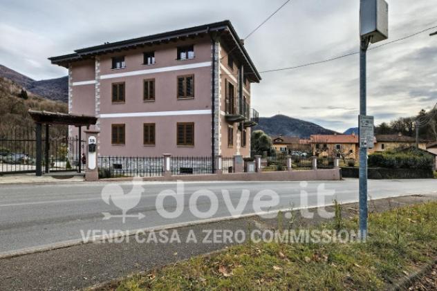casa indipendente in vendita a Dumenza