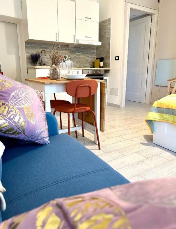 casa indipendente in vendita a Dumenza in zona Due Cossani