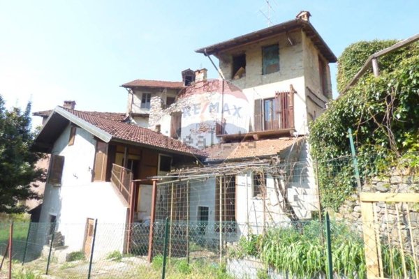 casa indipendente in vendita a Dumenza