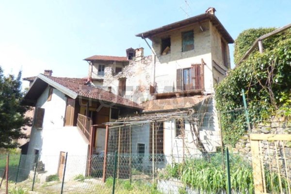 casa indipendente in vendita a Dumenza