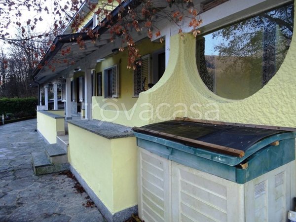 casa indipendente in vendita a Dumenza