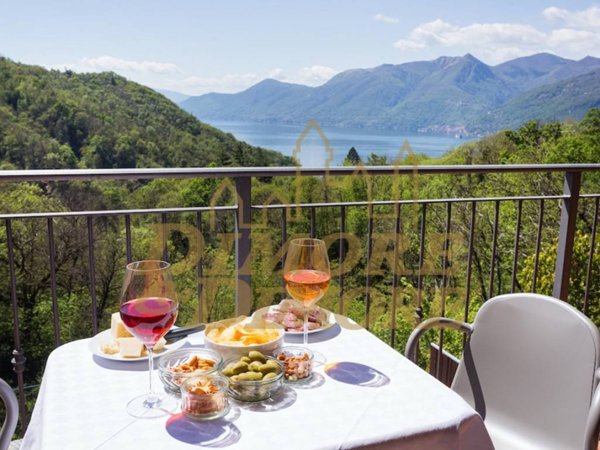 casa indipendente in vendita a Dumenza