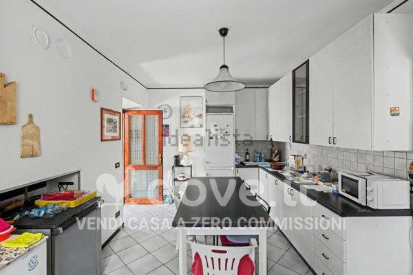 casa indipendente in vendita a Dumenza