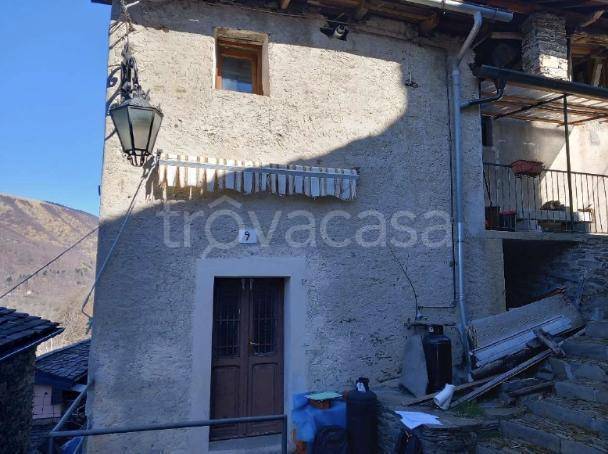 casa indipendente in vendita a Dumenza