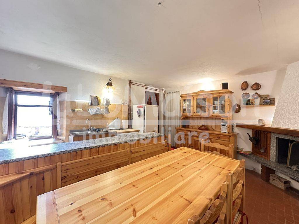 casa semindipendente in vendita a Duno