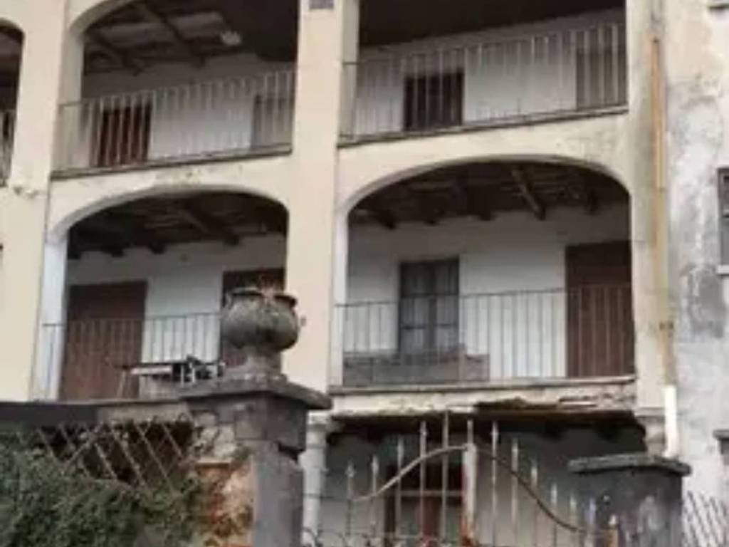 appartamento in vendita a Duno