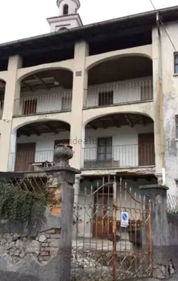 appartamento in vendita a Duno