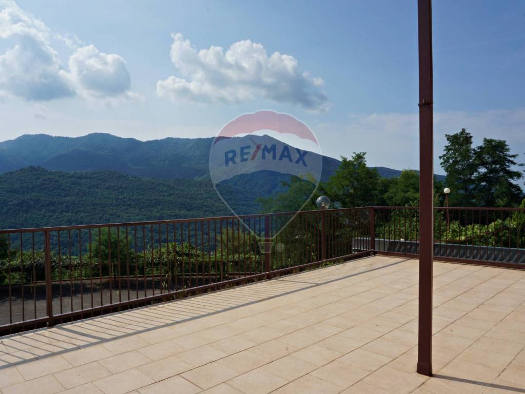 appartamento in vendita a Duno