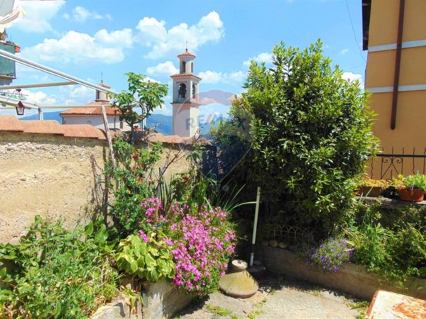 appartamento in vendita a Duno