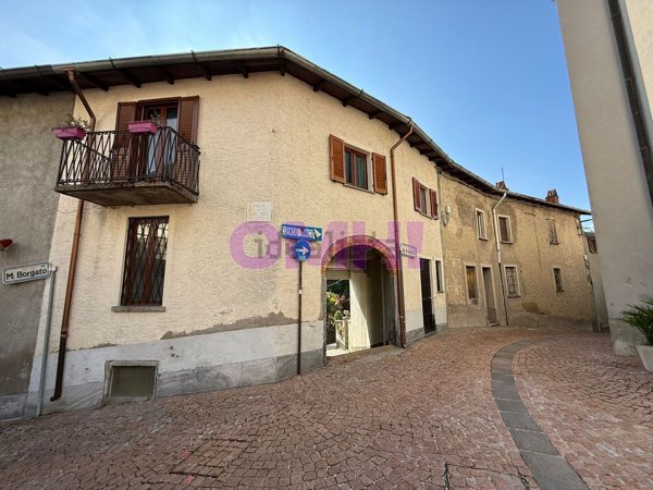 appartamento in vendita a Duno