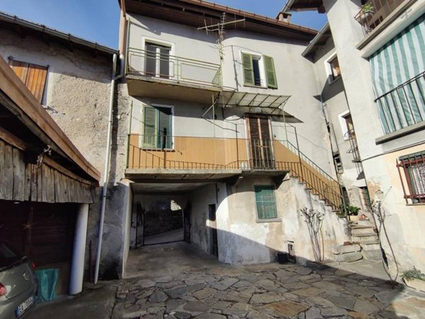 appartamento in vendita a Duno