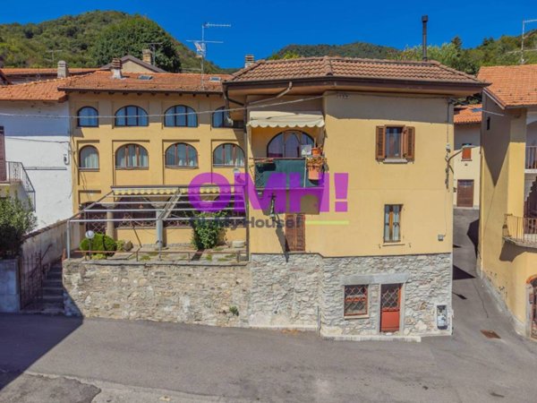 quadrivano in vendita a Duno