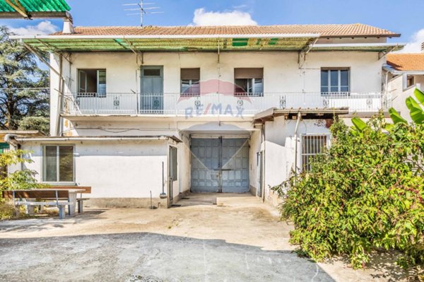 casa indipendente in vendita a Fagnano Olona
