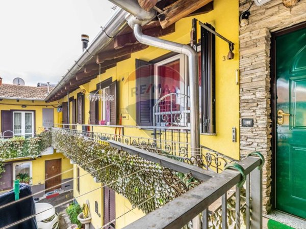 appartamento in vendita a Fagnano Olona in zona Balzarine