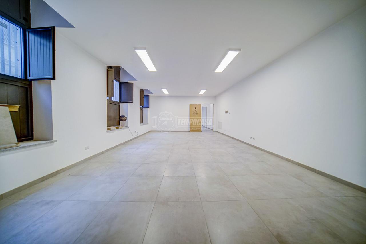 appartamento in vendita a Fagnano Olona