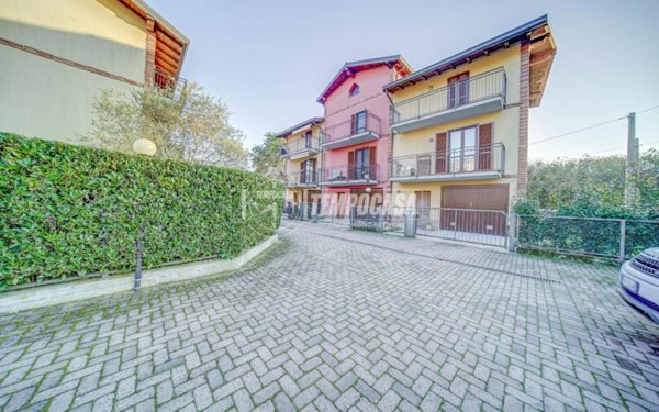 casa indipendente in vendita a Fagnano Olona in zona Balzarine