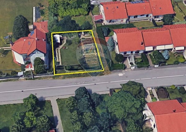 terreno edificabile in vendita a Fagnano Olona