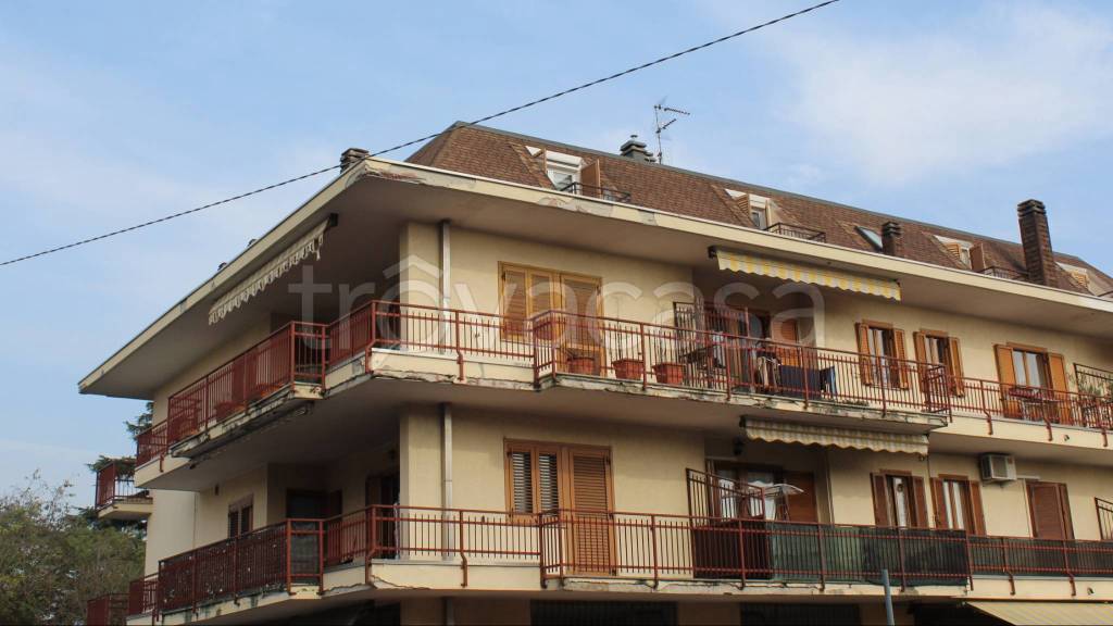 appartamento in vendita a Fagnano Olona