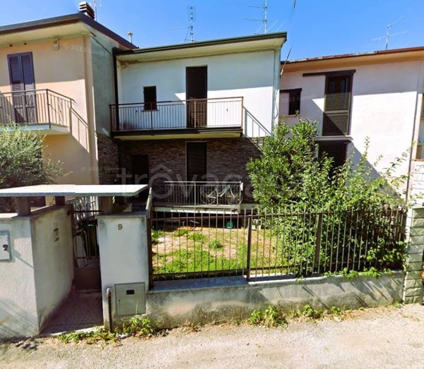 casa indipendente in vendita a Fagnano Olona