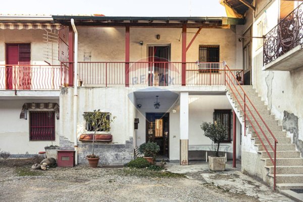 appartamento in vendita a Fagnano Olona