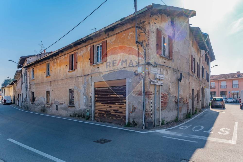 casa indipendente in vendita a Fagnano Olona