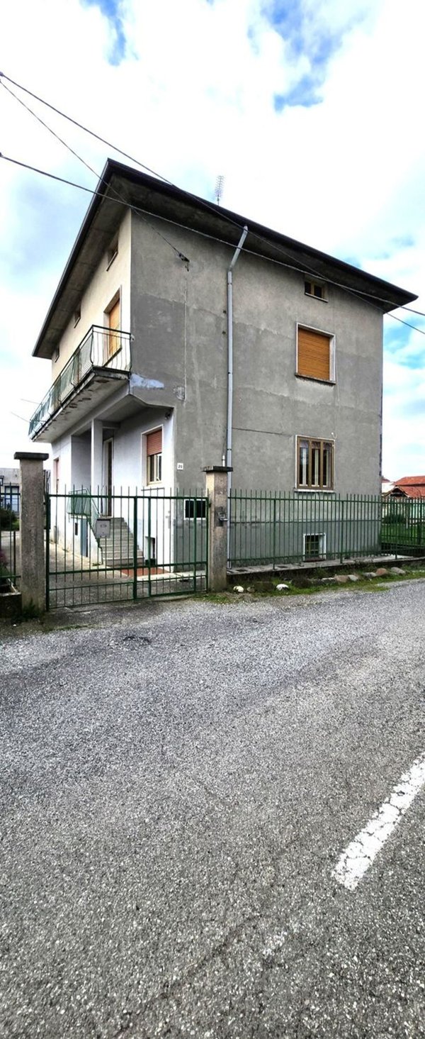 appartamento in vendita a Fagnano Olona
