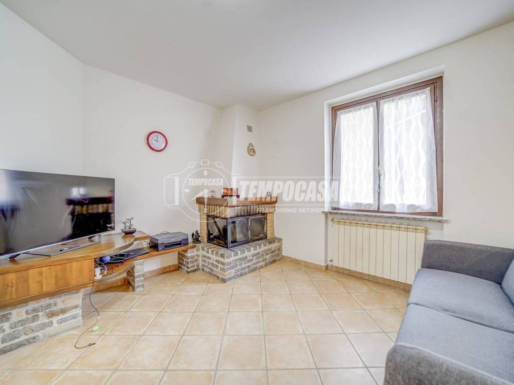 casa indipendente in vendita a Fagnano Olona