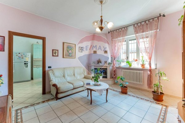 casa indipendente in vendita a Fagnano Olona