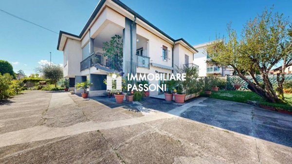 casa indipendente in vendita a Fagnano Olona