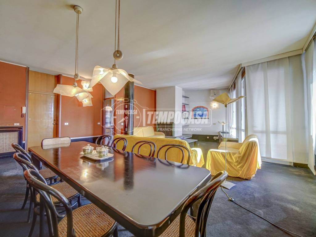 appartamento in vendita a Fagnano Olona