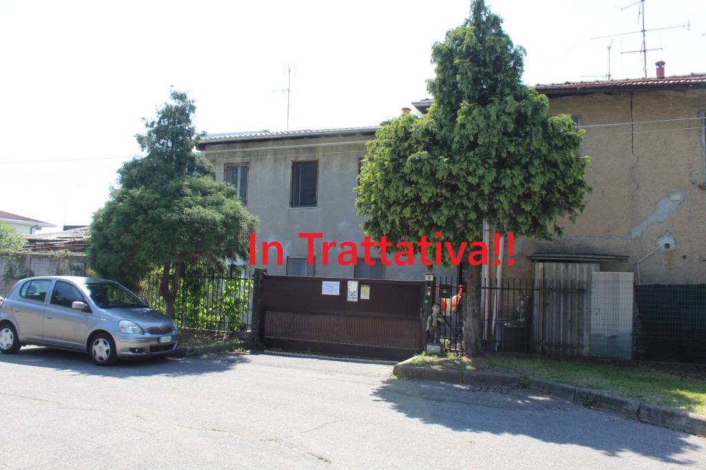 casa indipendente in vendita a Fagnano Olona