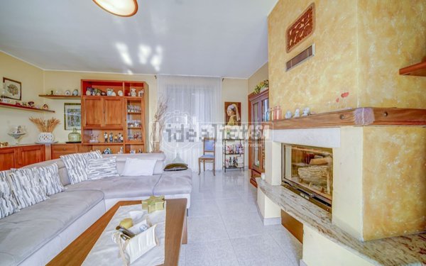 appartamento in vendita a Fagnano Olona